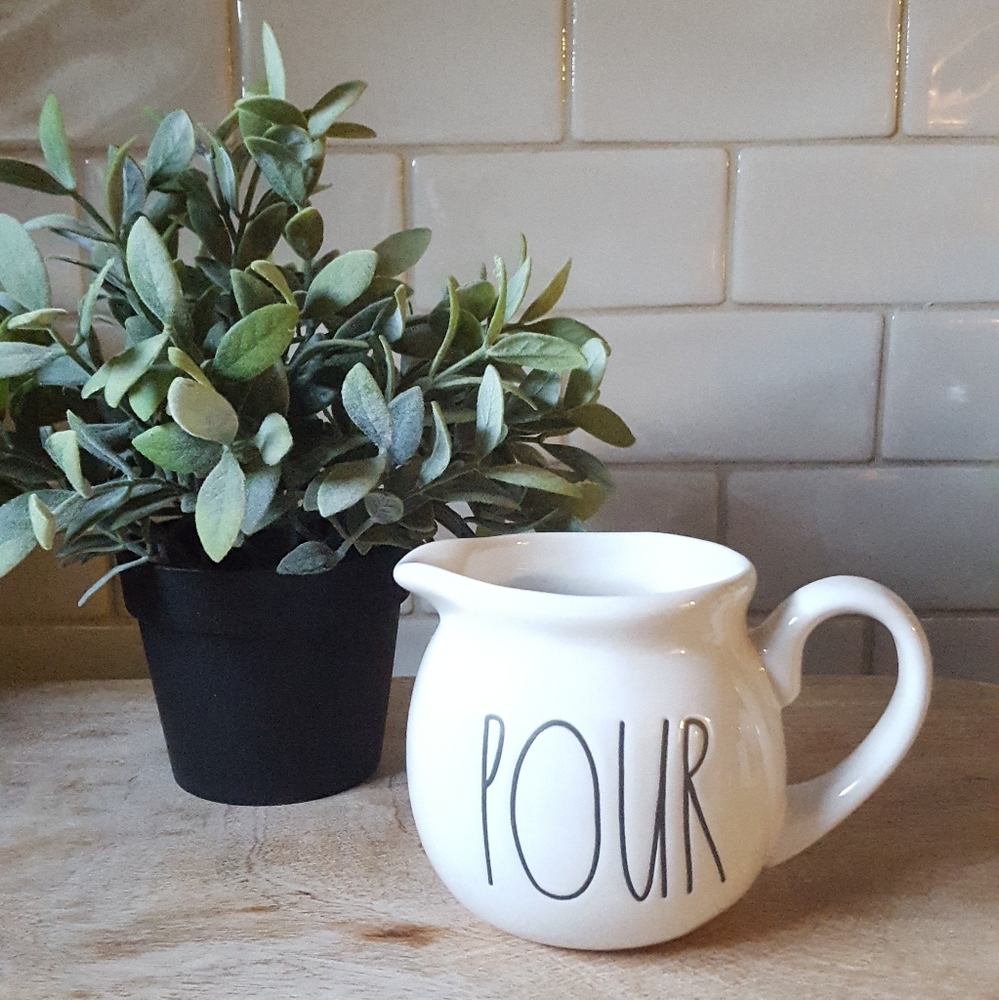 🆕️ Rae Dunn Small Pitcher